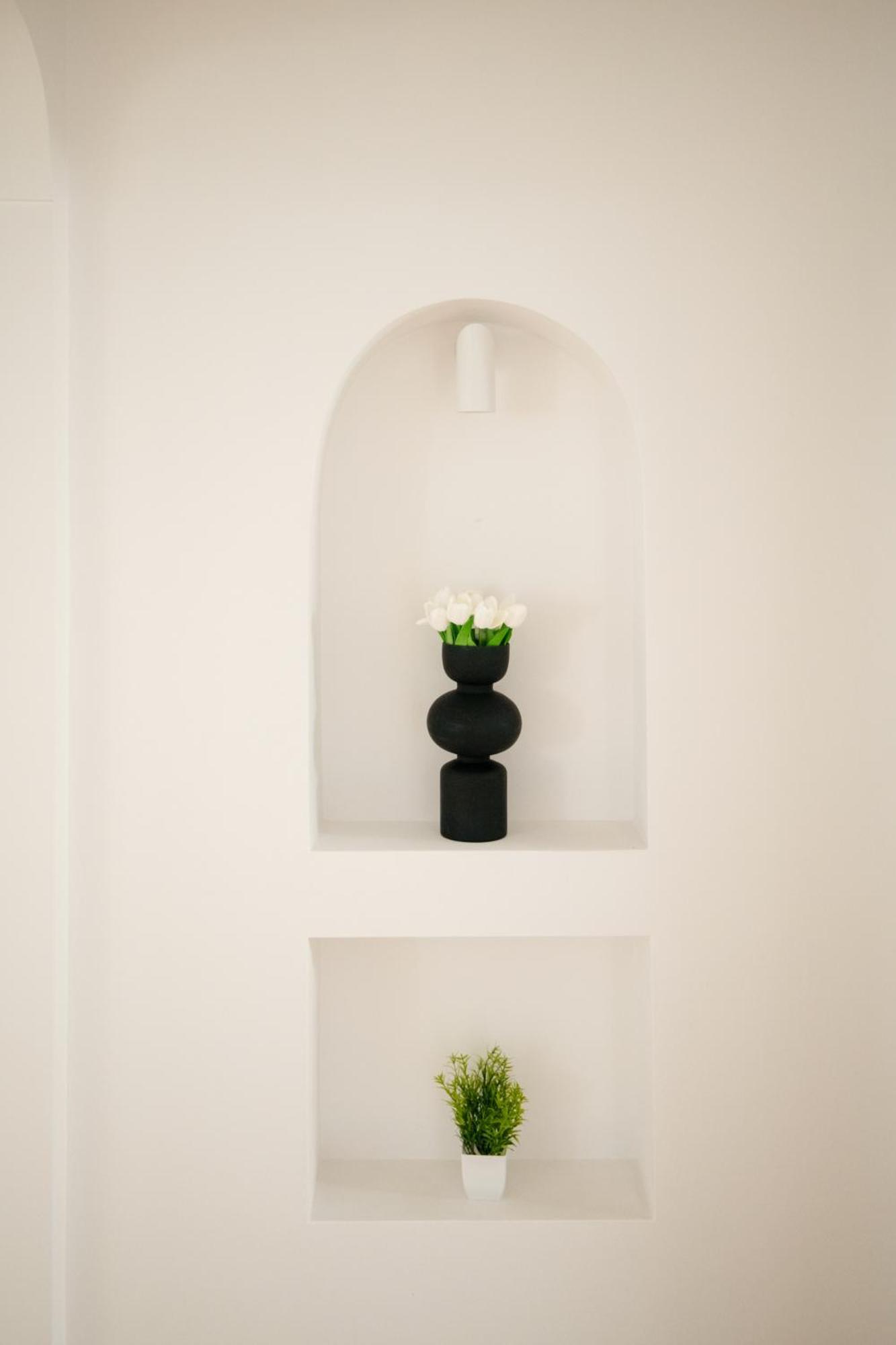 A Luxurious 2 Bedroom Apartment In Center โซเฟีย ภายนอก รูปภาพ